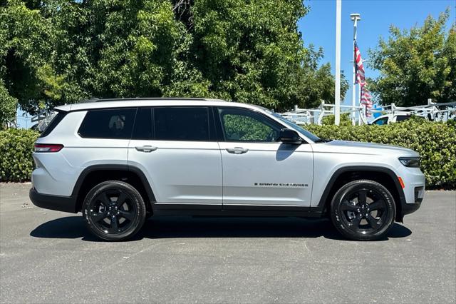 2025 Jeep Grand Cherokee GRAND CHEROKEE L ALTITUDE X 4X4 2025 Jeep Grand Cherokee GRAND CHEROKEE L ALTITUDE X 4X4