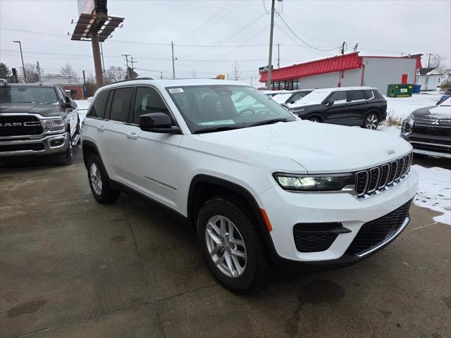 2025 Jeep Grand Cherokee GRAND CHEROKEE LAREDO X 4X4 2025 Jeep Grand Cherokee GRAND CHEROKEE LAREDO X 4X4