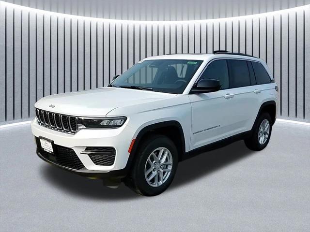 2025 Jeep Grand Cherokee GRAND CHEROKEE LAREDO X 4X4
