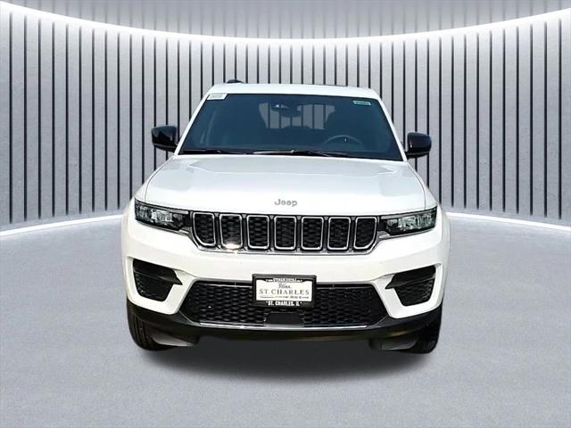 2025 Jeep Grand Cherokee GRAND CHEROKEE LAREDO X 4X4