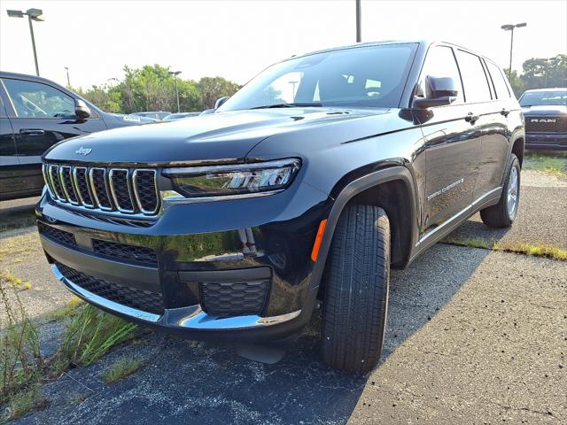 2025 Jeep Grand Cherokee GRAND CHEROKEE L LAREDO X 4X4
