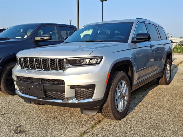 2025 Jeep Grand Cherokee GRAND CHEROKEE L LAREDO X 4X4