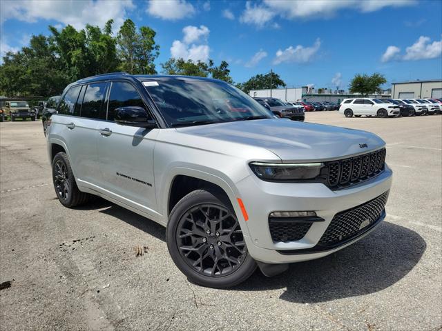 2025 Jeep Grand Cherokee GRAND CHEROKEE SUMMIT RESERVE 4X4