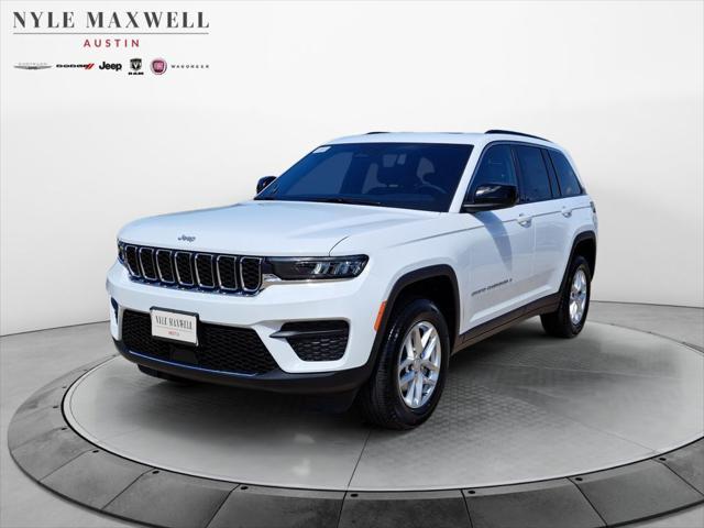 2025 Jeep Grand Cherokee GRAND CHEROKEE LAREDO X 4X4