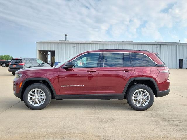 2025 Jeep Grand Cherokee GRAND CHEROKEE LAREDO X 4X4