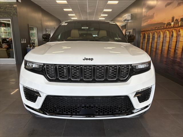 2025 Jeep Grand Cherokee GRAND CHEROKEE SUMMIT RESERVE 4X4