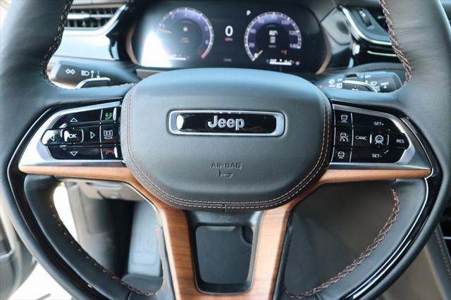 2025 Jeep Grand Cherokee GRAND CHEROKEE SUMMIT RESERVE 4X4