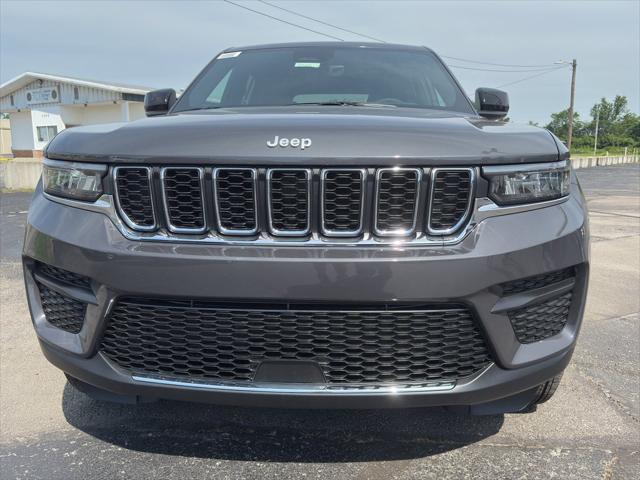 2025 Jeep Grand Cherokee GRAND CHEROKEE LAREDO X 4X4 2025 Jeep Grand Cherokee GRAND CHEROKEE LAREDO X 4X4