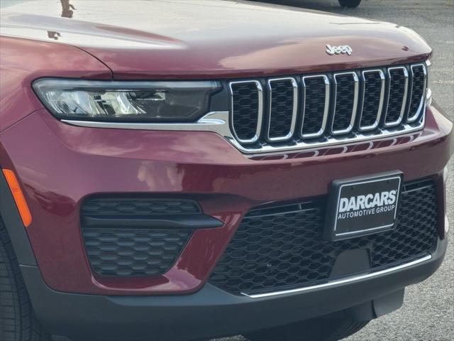 2025 Jeep Grand Cherokee GRAND CHEROKEE LAREDO X 4X4