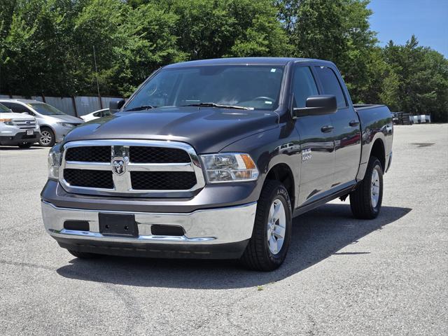 2022 RAM 1500 Classic SLT Crew Cab 4x4 57 Box