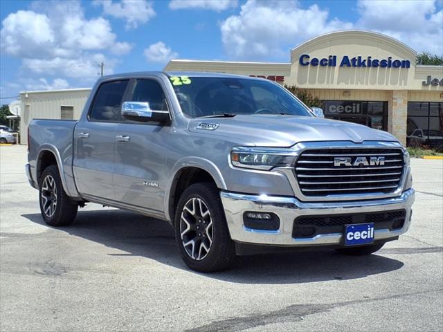 2025 RAM 1500 Laramie Crew Cab 4x4 57 Box