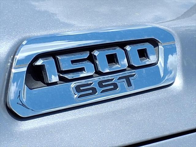 2025 RAM 1500 Laramie Crew Cab 4x4 57 Box 2025 RAM 1500 Laramie Crew Cab 4x4 57 Box