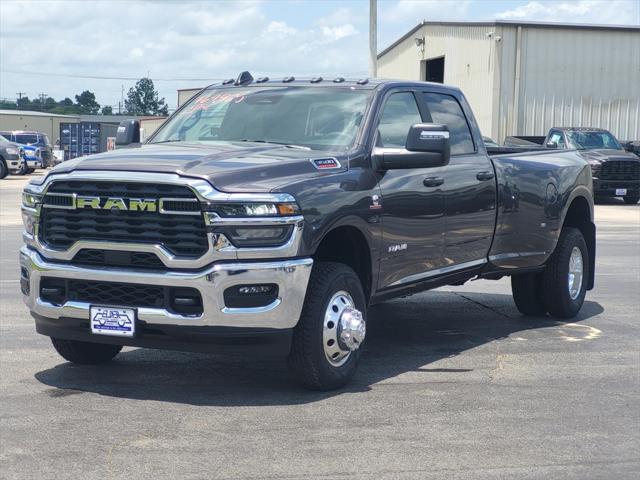 2025 RAM Ram 3500 RAM 3500 BIG HORN CREW CAB 4X4 8 BOX