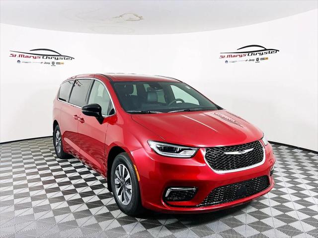 2025 Chrysler Pacifica Hybrid PACIFICA PLUG-IN HYBRID SELECT