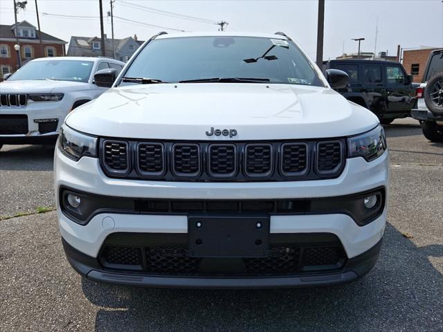 2025 Jeep Compass COMPASS LATITUDE 4X4