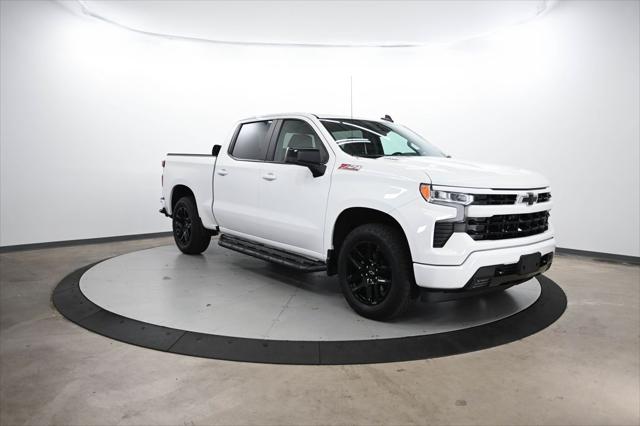 2022 Chevrolet Silverado 1500 4WD Crew Cab Short Bed RST