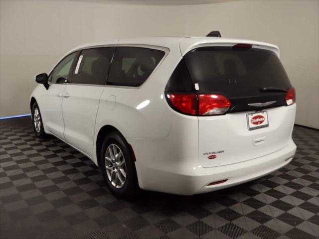 2023 Chrysler Voyager LX 2023 Chrysler Voyager LX