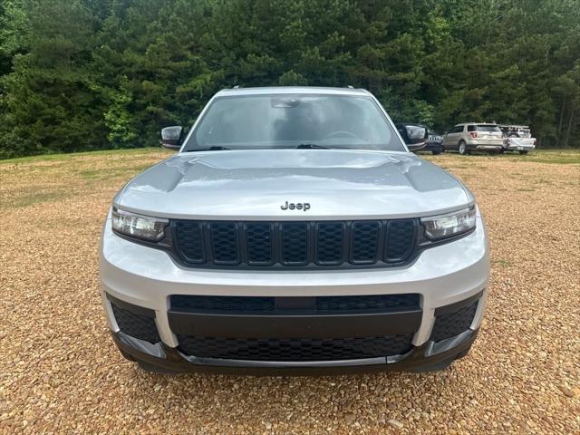 2023 Jeep Grand Cherokee L Altitude 4x4