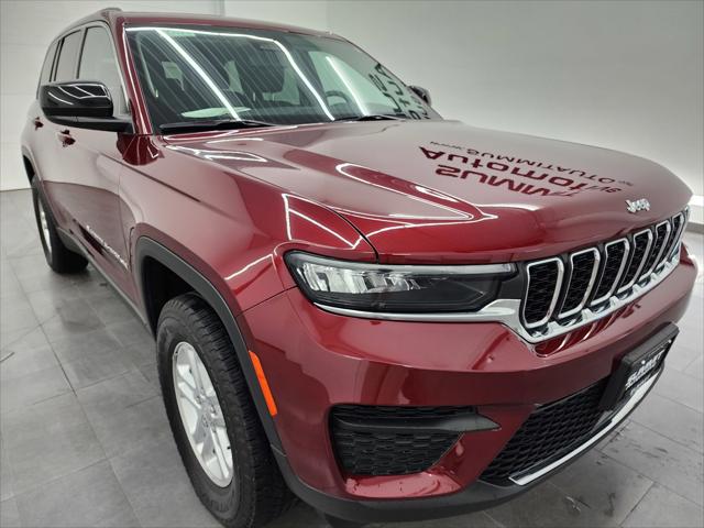 2023 Jeep Grand Cherokee Laredo 4x4