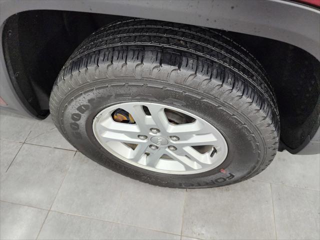 2023 Jeep Grand Cherokee Laredo 4x4