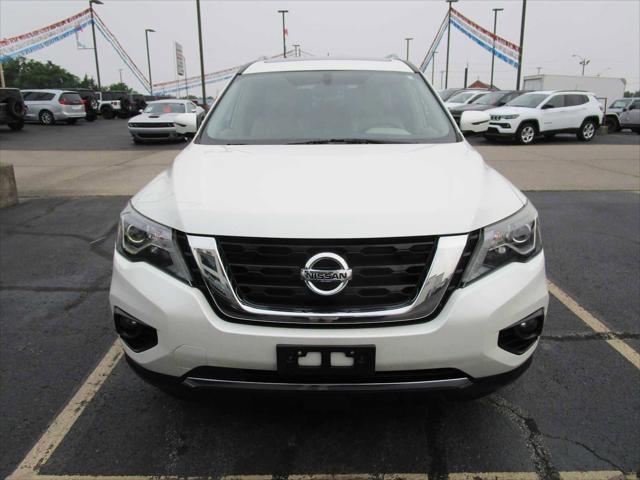 2017 Nissan Pathfinder Platinum