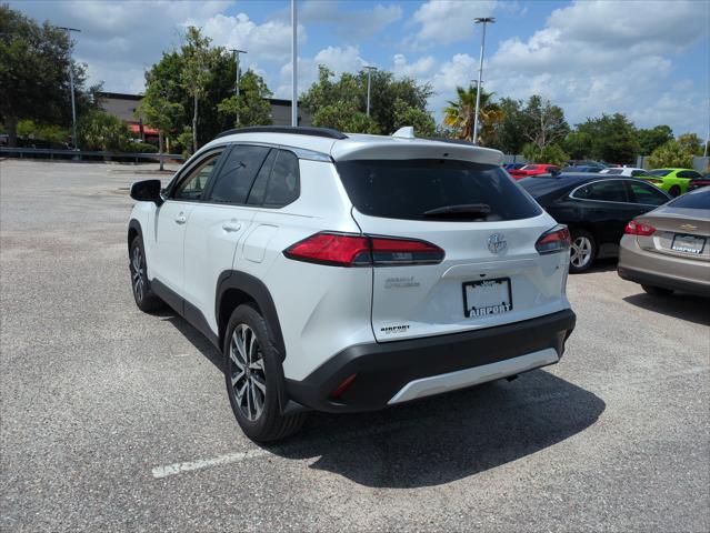 2024 Toyota Corolla Cross XLE