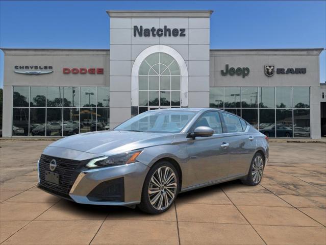 2023 Nissan Altima SL FWD