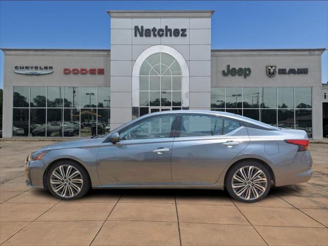 2023 Nissan Altima SL FWD