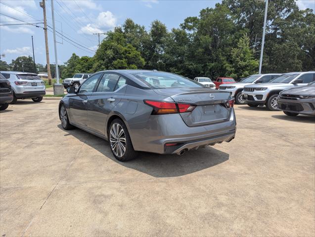2023 Nissan Altima SL FWD