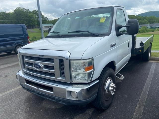2010 Ford E-450 Cutaway E-450 SUPER DUTY