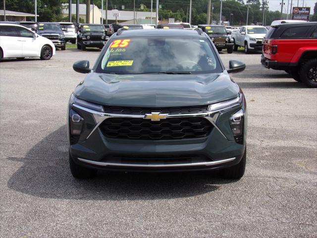 2025 Chevrolet Trax FWD LT