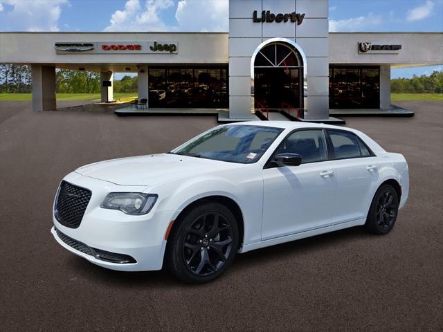 2022 Chrysler 300 Touring