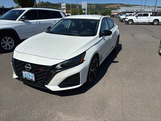 2023 Nissan Altima SR Intelligent AWD