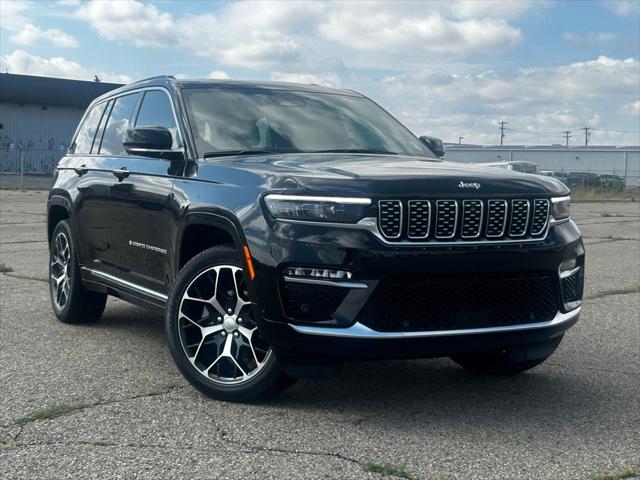 2025 Jeep Grand Cherokee GRAND CHEROKEE SUMMIT RESERVE 4X4