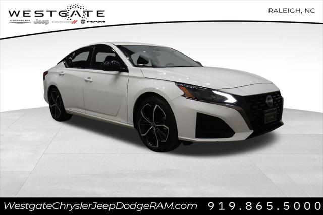 2023 Nissan Altima SR FWD