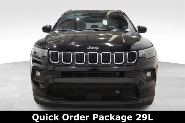 2023 Jeep Compass Latitude Lux FWD