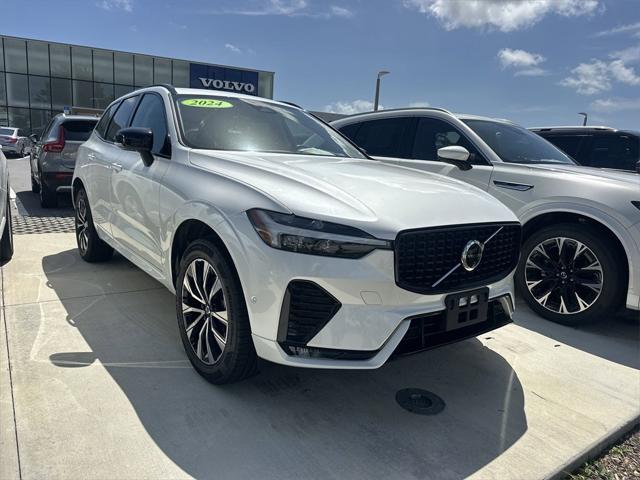 2024 Volvo XC60 B5 Plus Dark Theme