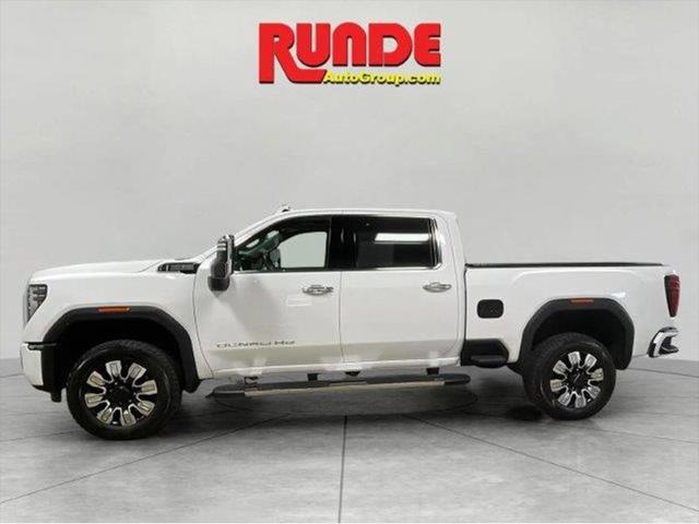 2024 GMC Sierra 2500HD 4WD Crew Cab Standard Bed Denali