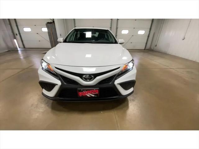 2023 Toyota Camry SE AWD