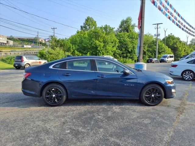 2022 Chevrolet Malibu FWD LT