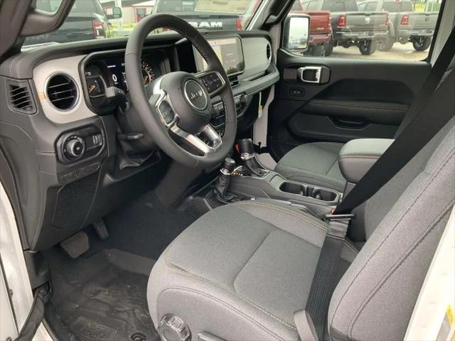 2025 Jeep Wrangler 4-Door Sahara 4x4