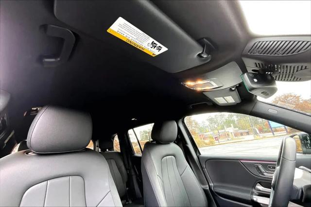 2025 Mercedes-Benz GLB GLB 250