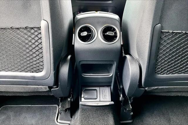2025 Mercedes-Benz GLB GLB 250