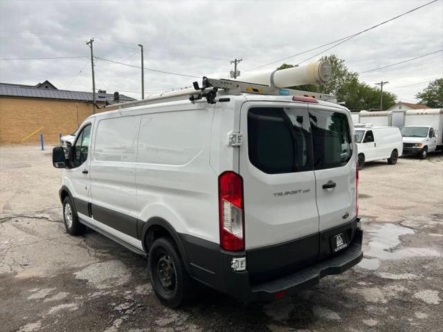 2016 Ford Transit w/60/40 Side Door w/RWB