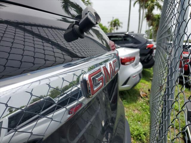 2022 GMC Acadia FWD SLT