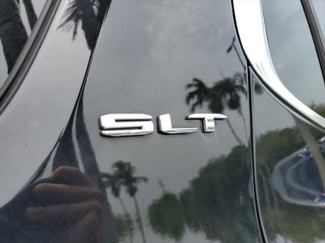 2022 GMC Acadia FWD SLT