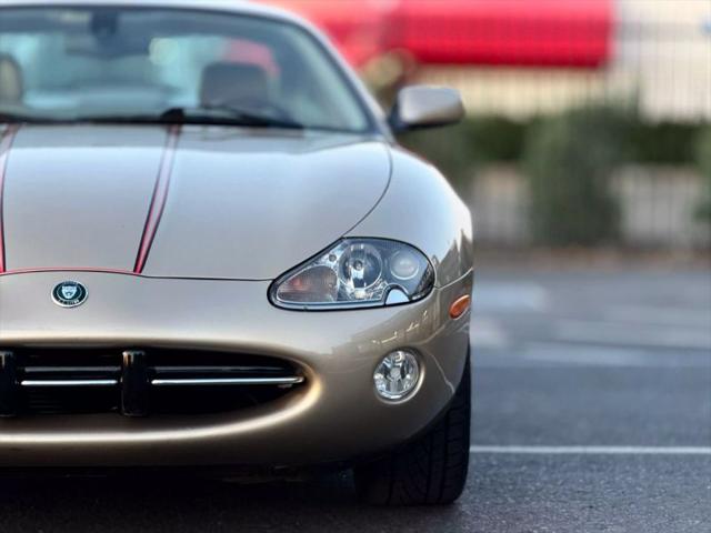 2003 Jaguar XK8 XK8
