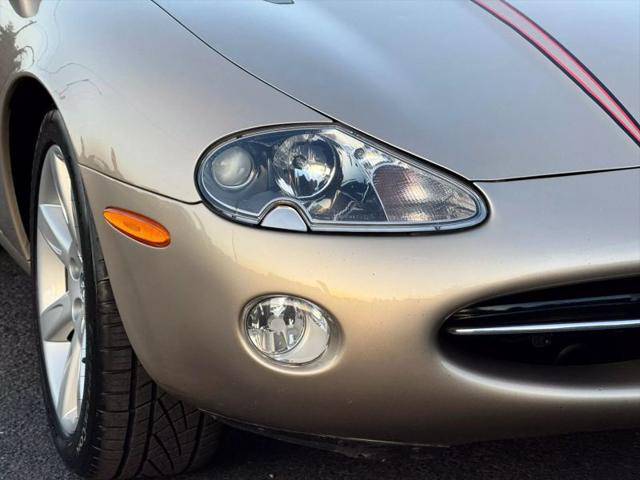 2003 Jaguar XK8 XK8