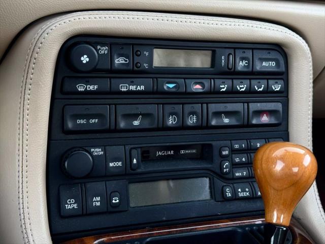 2003 Jaguar XK8 XK8