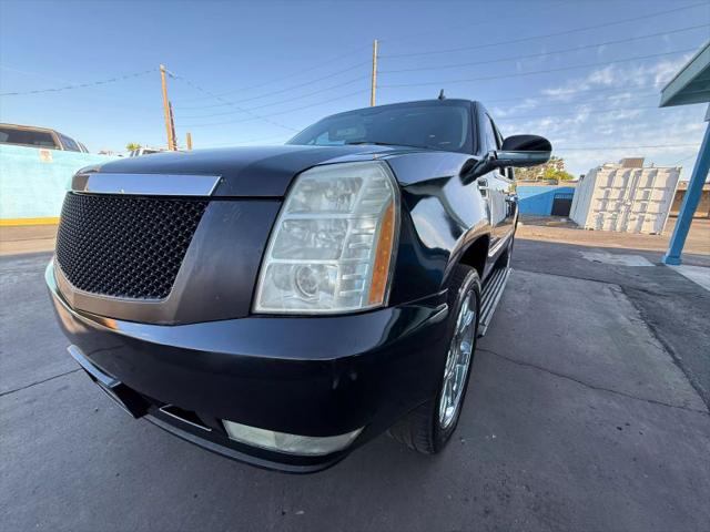 2008 Cadillac Escalade Standard